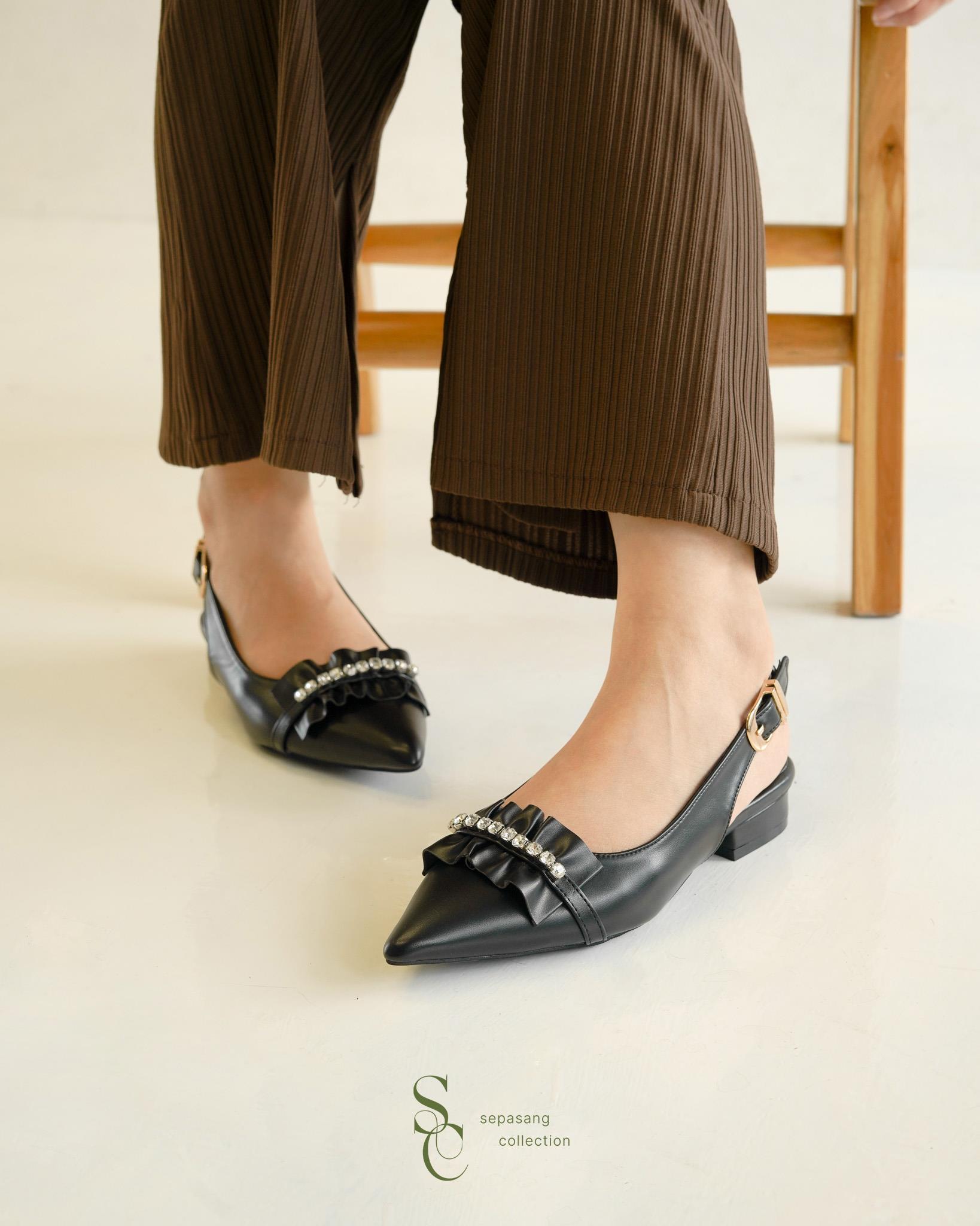 SEPASANG COLLECTION - Ivona Mules