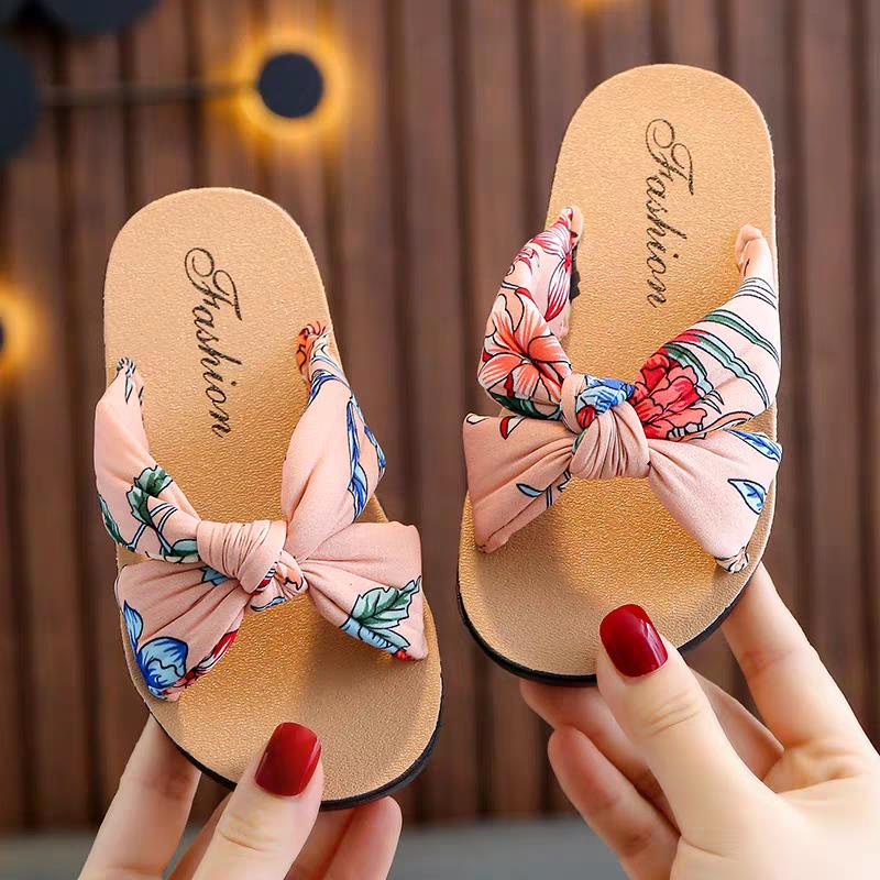 Fhasion terbaru sandal anak perempuan motif bunga sandal selop silang