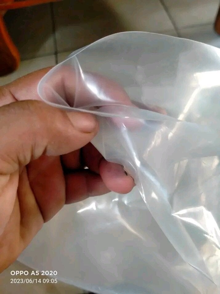 plastik uv 4 meter x 3 meter tebal 200 micron/plastik serbaguna