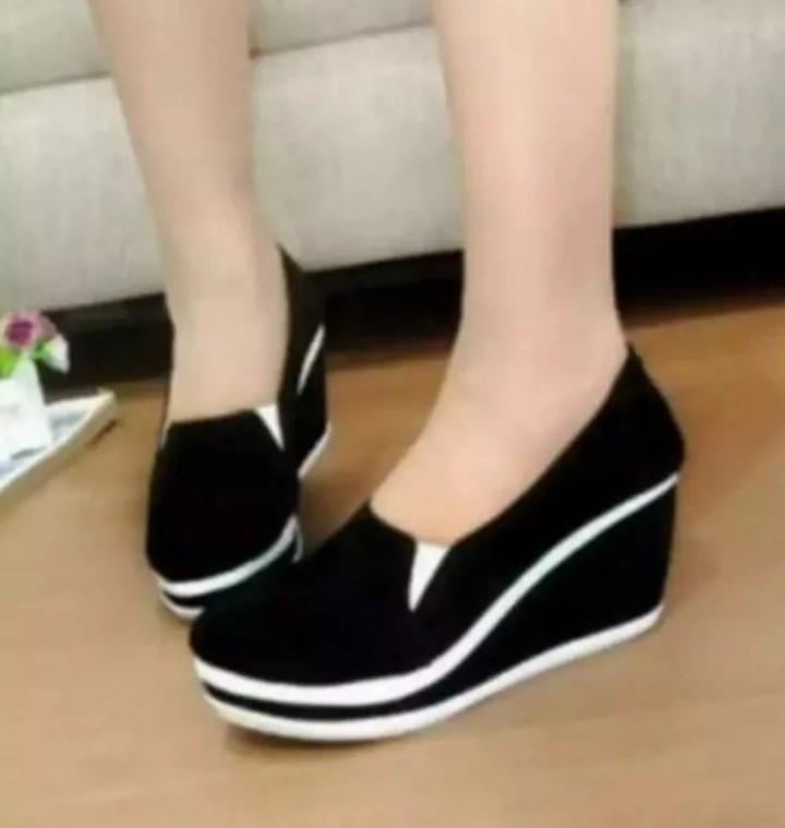 IC 09 Sepatu Wedges Karet Samping wanita korea beli sekarang ready stok