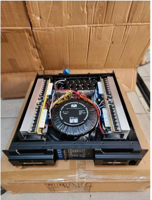 POWER AMPLIFIER SOUNDSTANDARD TD-12004 / TD12004 4CH 4X1200 WATT