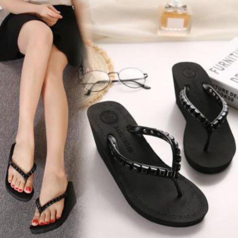 Sandal Wanita Wedges Nyaman & Stylish