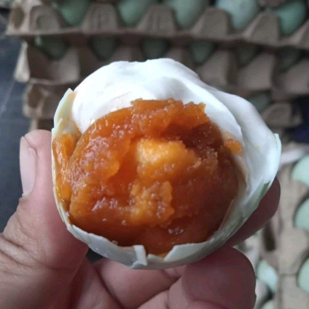 Telur Asin Matang 10 butir Telor Bebek Asin Kukus