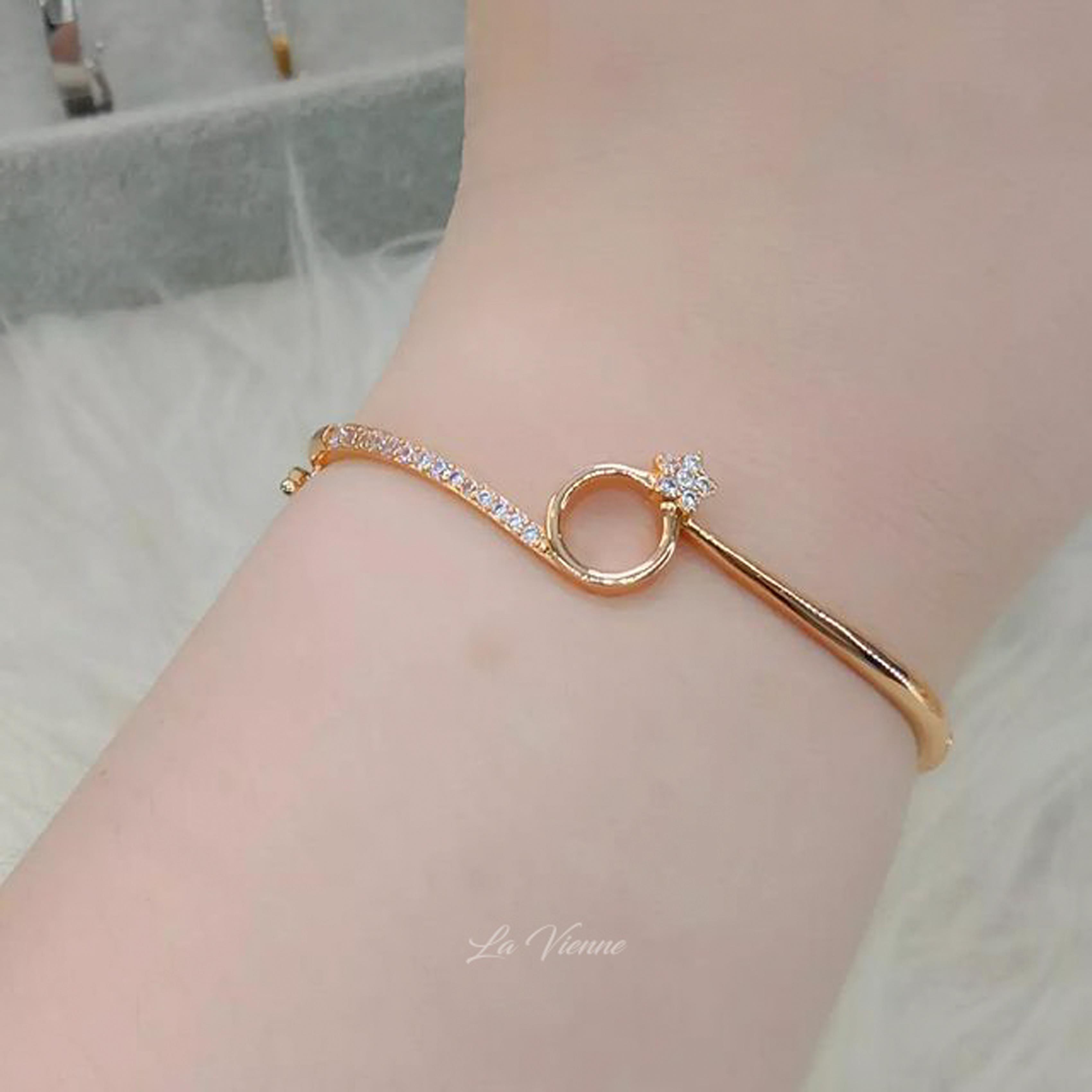 La Vienne - Tirana - Gelang Titanium Wanita Anti Karat - Perhiasan Bangle Perempuan Elegan dan Mewah