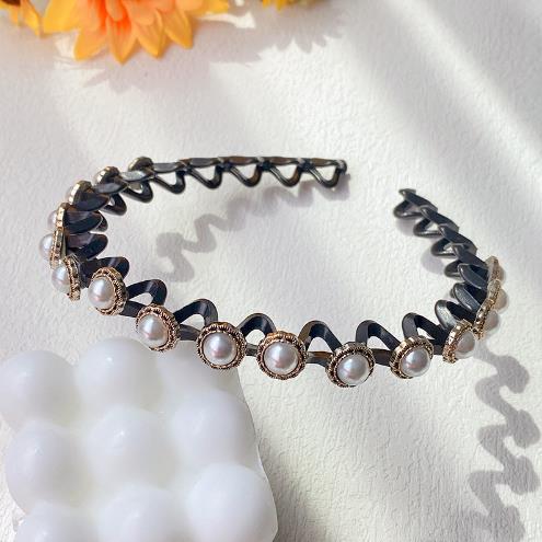 Murah Banget - Bando Wanita Model Kepang Mutiara Kristal / Bando Fashion Model Kristal Mutiara Gaya Korea / Aksesoris Rambut Wanita Gaya Korea