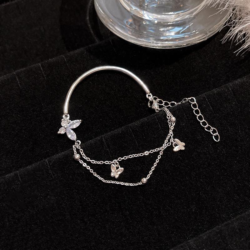 Gelang Titanium Gelang Tangan Bangle Wanita Kupu Kupu Berlian Anti Karat Aksesories Fashion Cantik