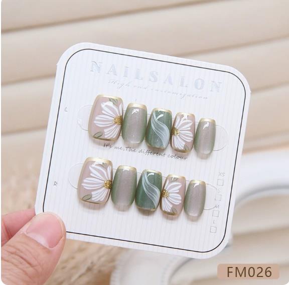 kuku palsu isi 10 pcs model cat eye shimmer motif bunga mewah + lem