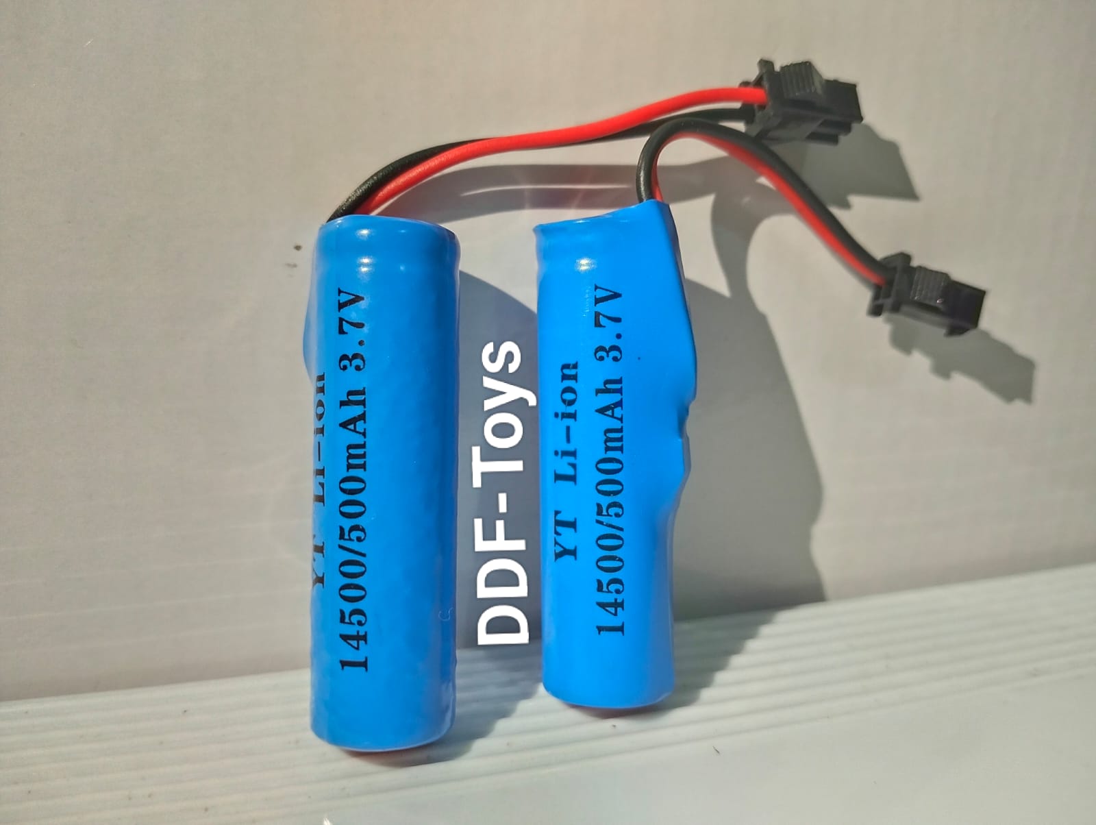 BATERAI CAS / CARGER 14500 / 37V - 500MAH SOKET HITAM 2 PIN ( P 5 CM x L15CM )