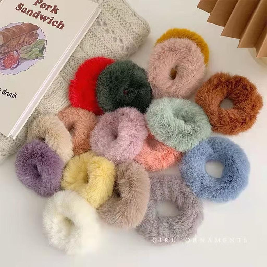 AXNAT Ikat Rambut Bulu Scrunchie Korea Hijab Gelang Hairband Kunciran Cepol Jilbab Lingkar Besar Bulu Lembut Korea Motif Polos IR096