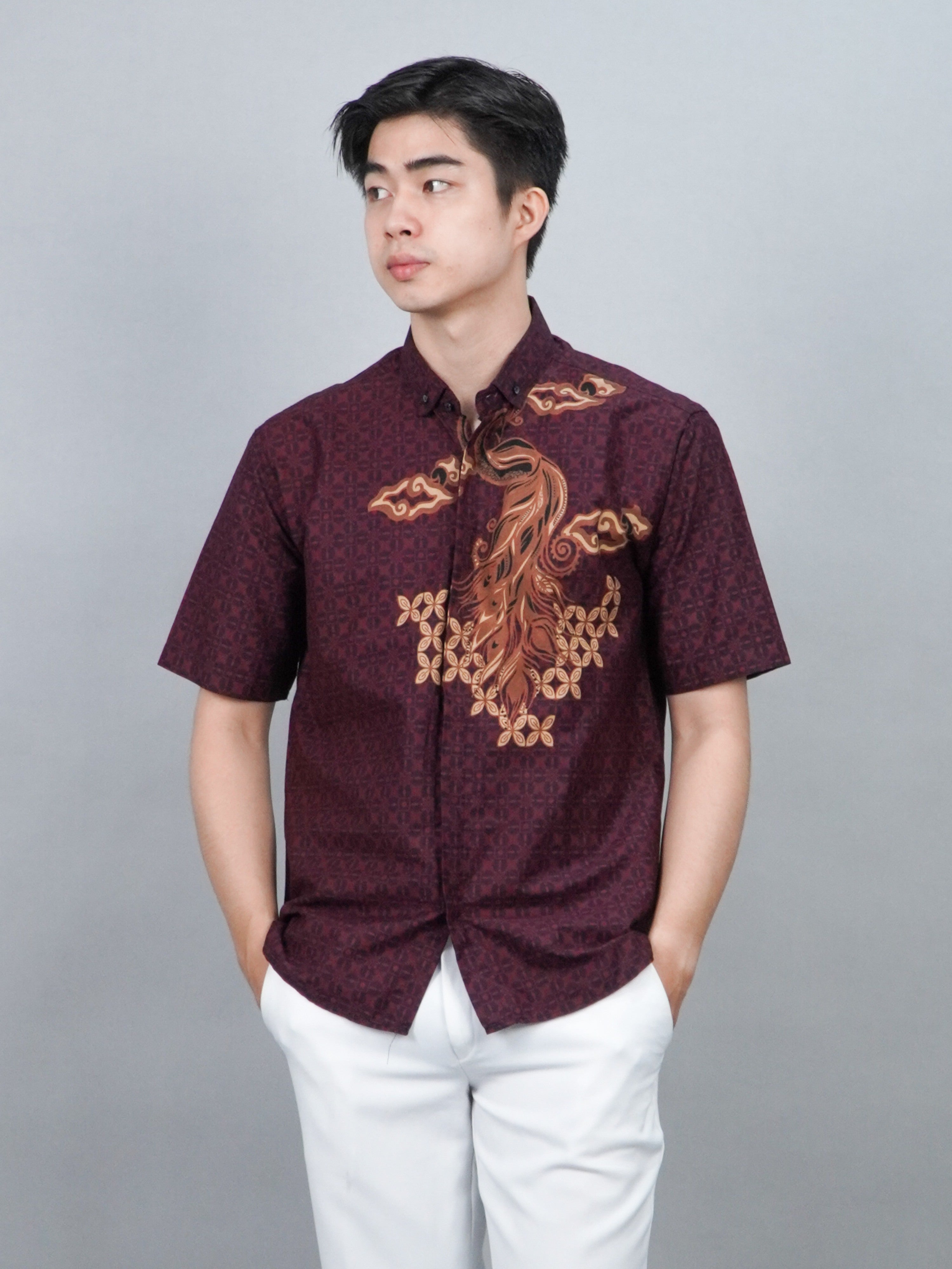 Swipe Up Kemeja Batik Pria Modern Lengan Pendek Uzumaki Maroon
