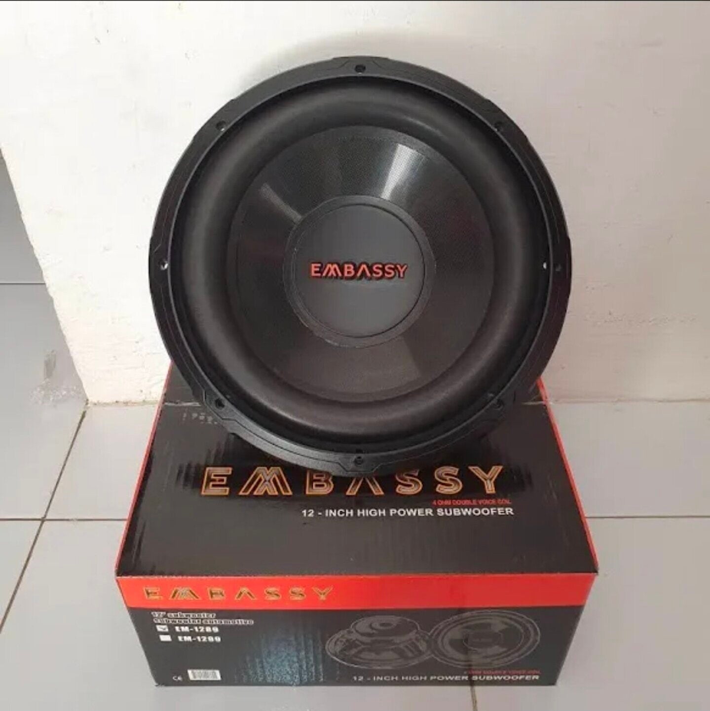 Subwoofer 12inch Embassy EM1289 DobelCoil | - 12-inch high power subwoofer | - Black color | - Double coil design | - Embassy brand | - Fits in car audio systems