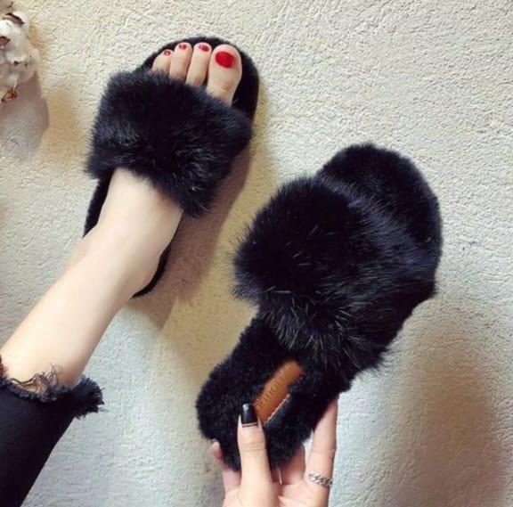 SANDAL SLOP WANITA BULU/SANDAL SPONS BULU/SANDAL KOKOP BULU