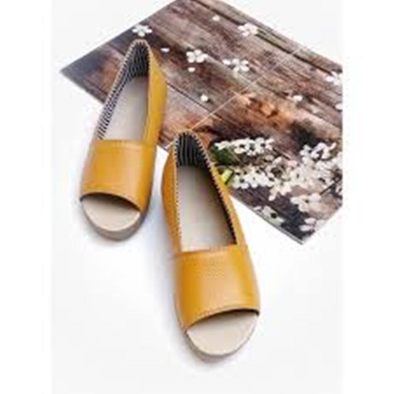 fashion sandal kulit wanita terlaris/sandal papirut