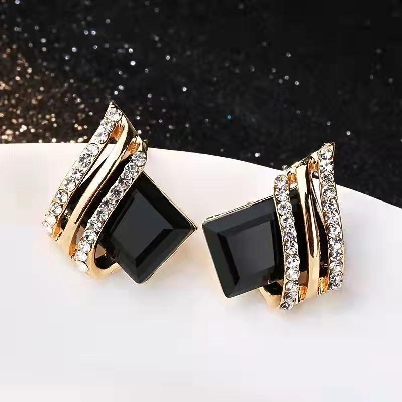 RARENO 657 Anting Stud Anting Wanita Tusuk Fashion Alloy Gaya Elegan