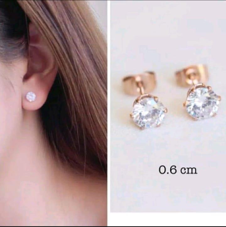 Anting tusuk mata satu titanium