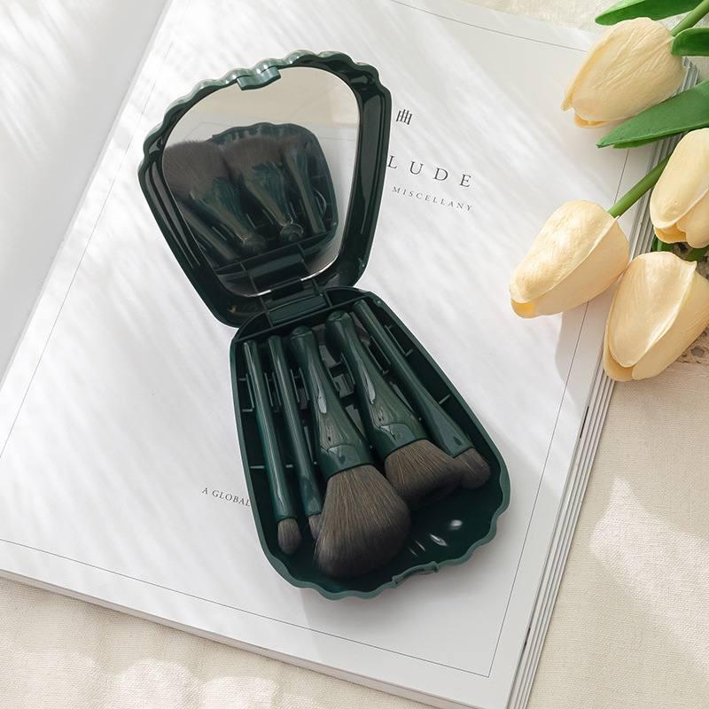 Alat Makeup Brush Set 5 Pcs Shell Shaped Case with Mirror Kuas Make up Model Kerang Blush K19