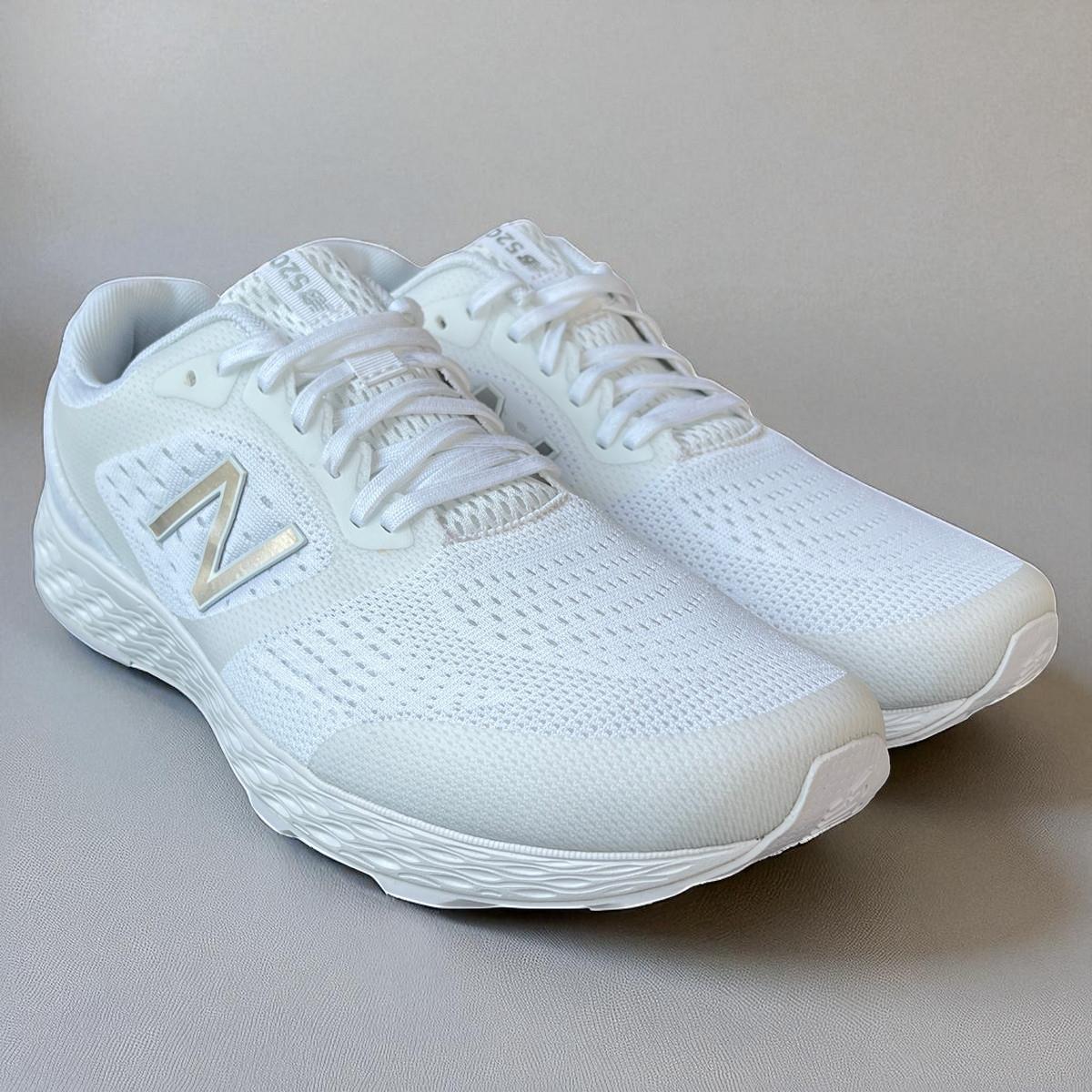 SALE Sepatu Running Pria New Balance 520 Series - Ringan Nyaman Murah Terbaik