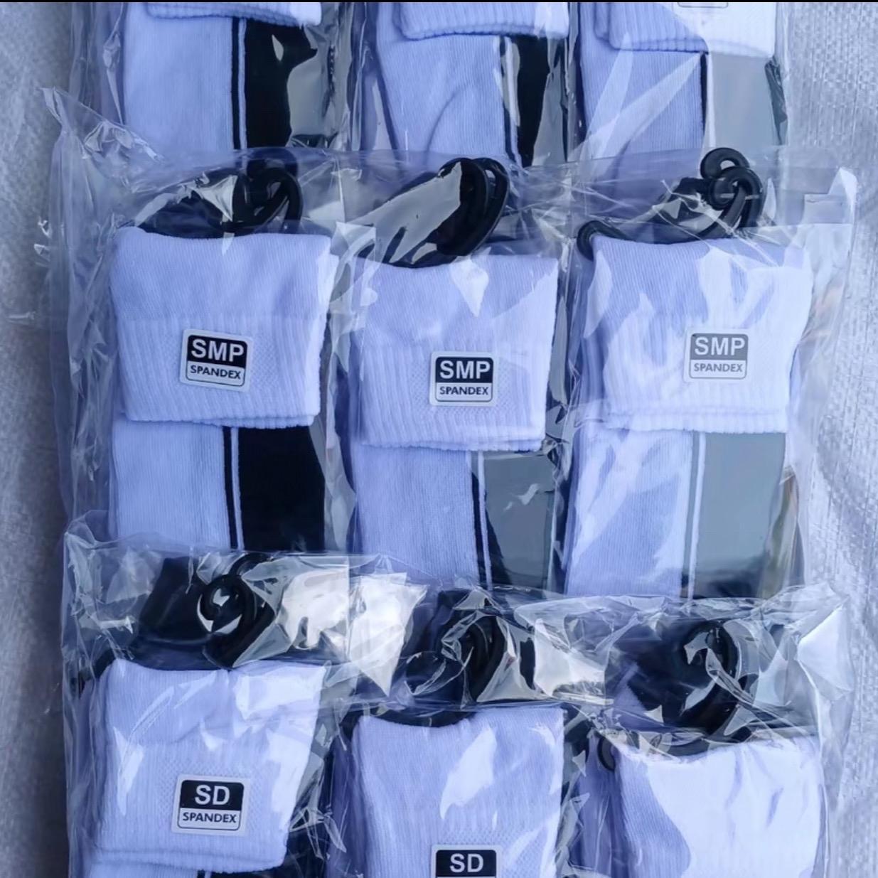 12 PASANG KAOS KAKI ANAK SEKOLAH PENDEK SD/SMP/SMA HITAM-PUTIH (SUDAH KEMAS)