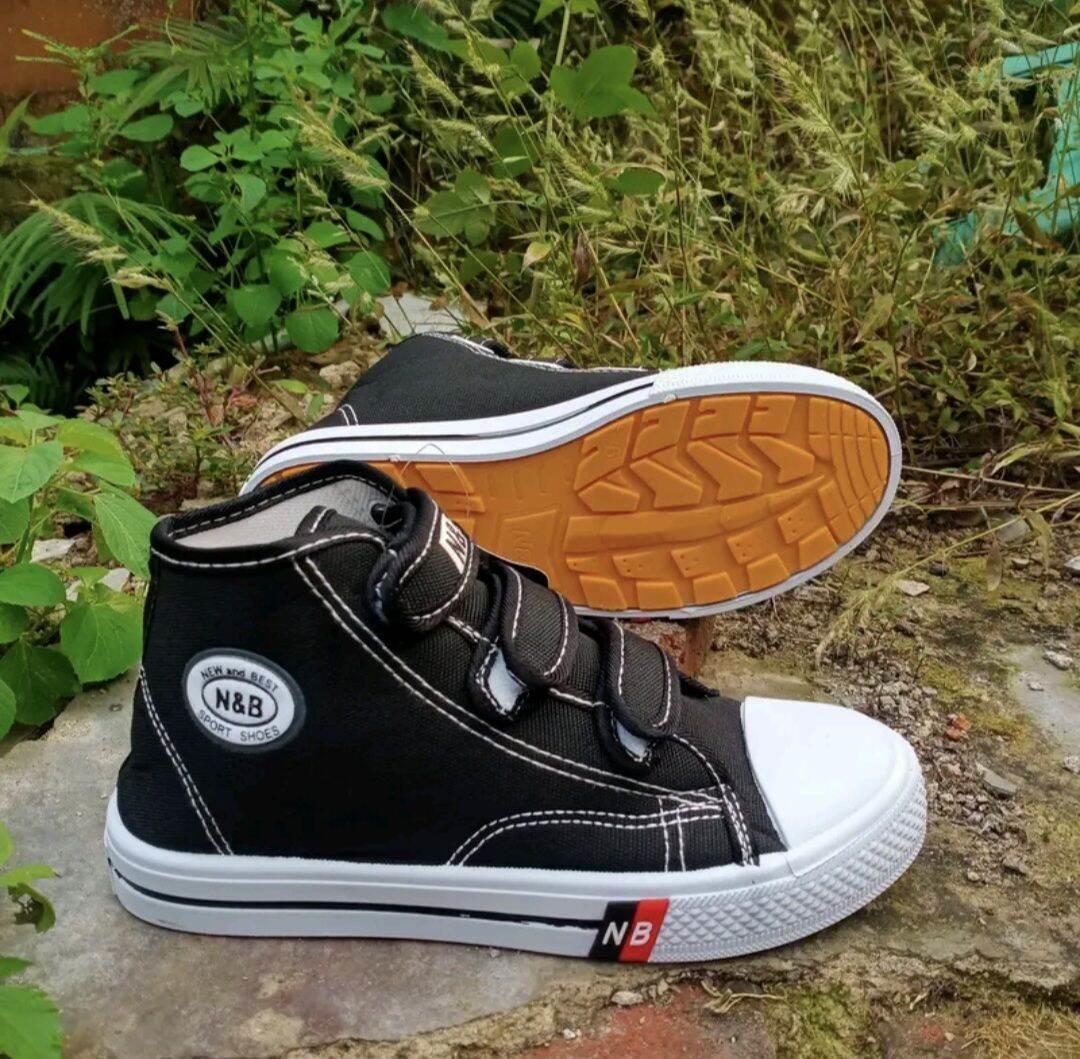 SEPATU NB PREKAT HITAM PUTIH- SEPATU SEKOLAH TK/SD