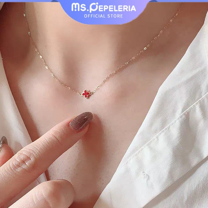 Kalung Clover Wanita Titanium Anti Karat Elegan Tahan Lama Fashion Aksesoris