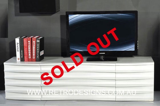 1.6m White High Gloss Wavern TV Unit