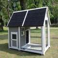 Manor Deluxe Wooden Dog Kennel