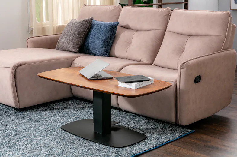 VAL Adjustable Wooden Coffee Table