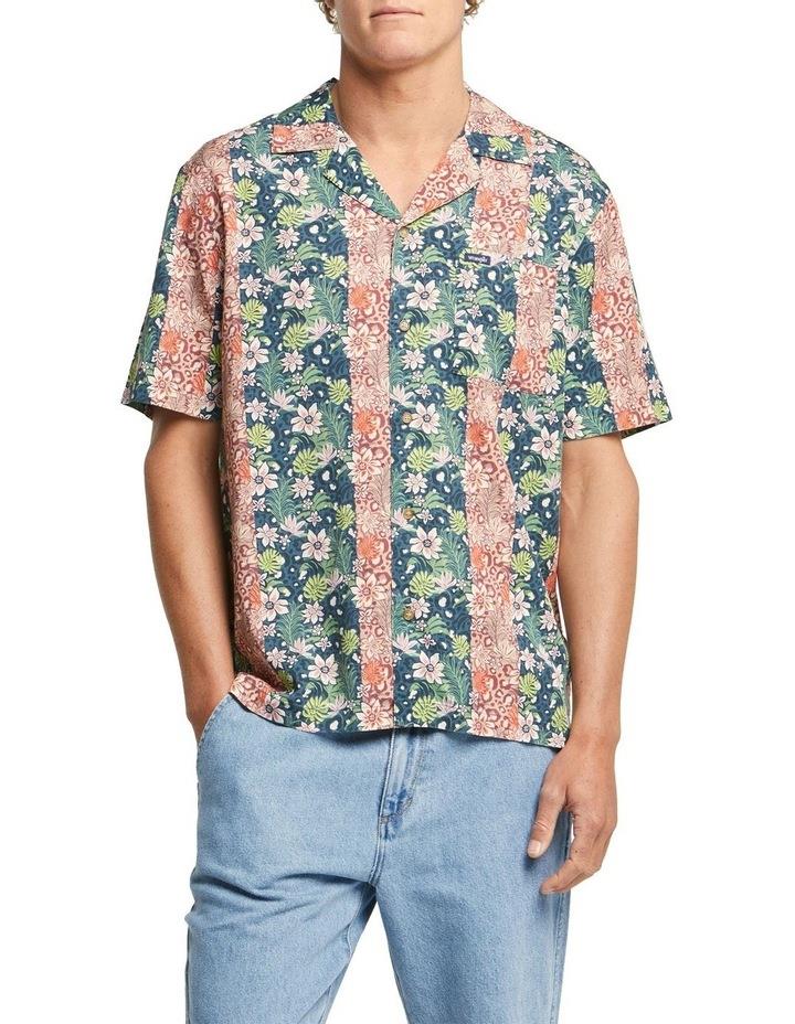 Wrangler Aloha Resort Shirt in Island Fauna Assorted S