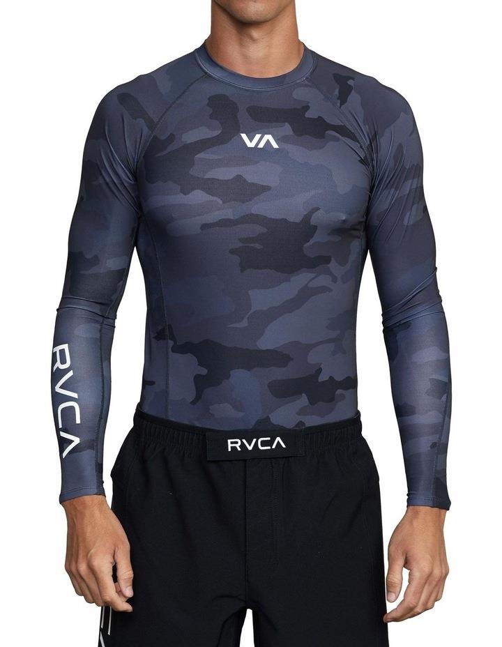 RVCA VA Sport Long Sleeve Rashguard in Black Camo Assorted M
