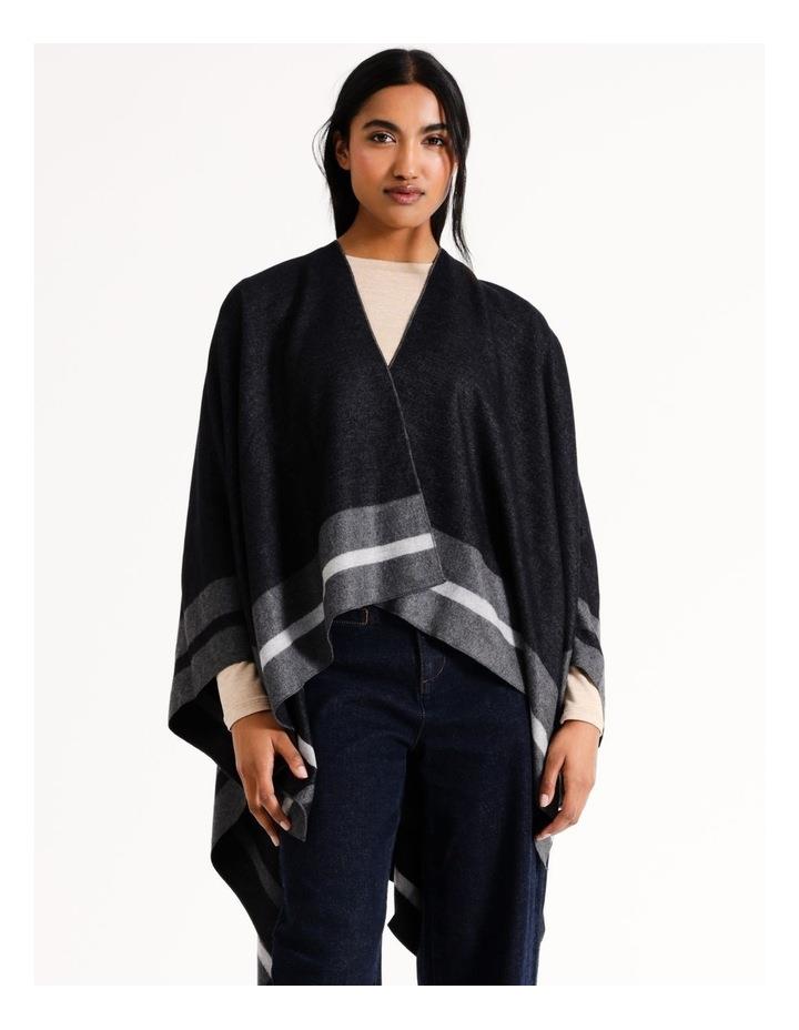 Basque Contrast Edge Poncho in Black One Size