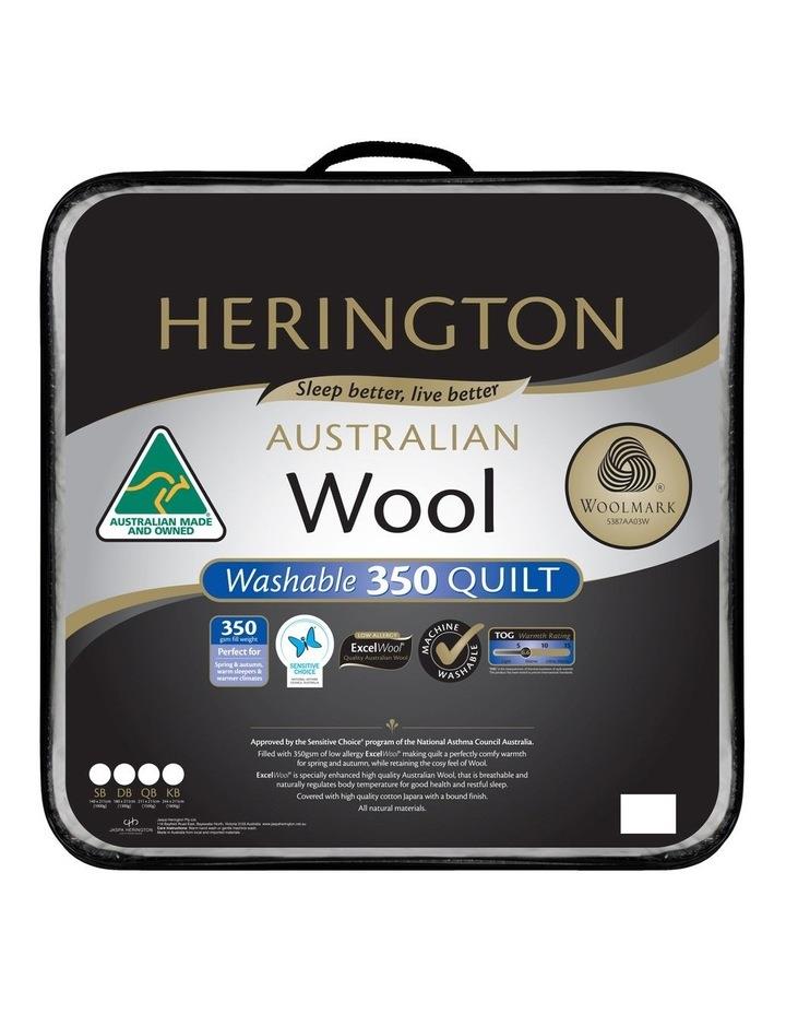 Jaspa Herington 350 Premium Wool Quilt in White Queen Bed