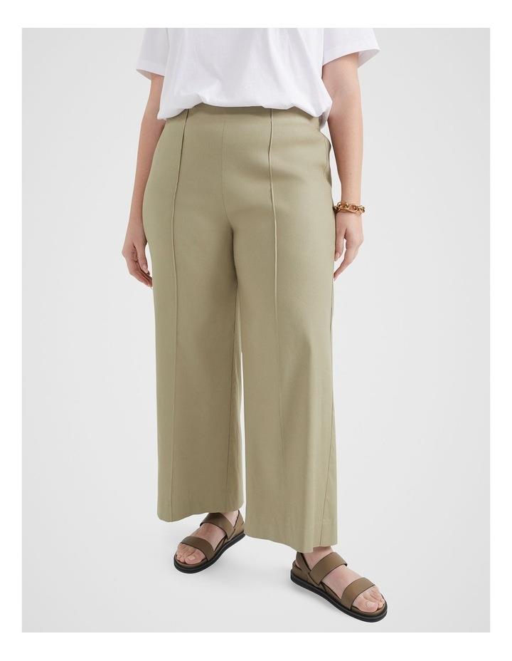 Commonry The Stretch Linen Clean Trouser In Khaki 16
