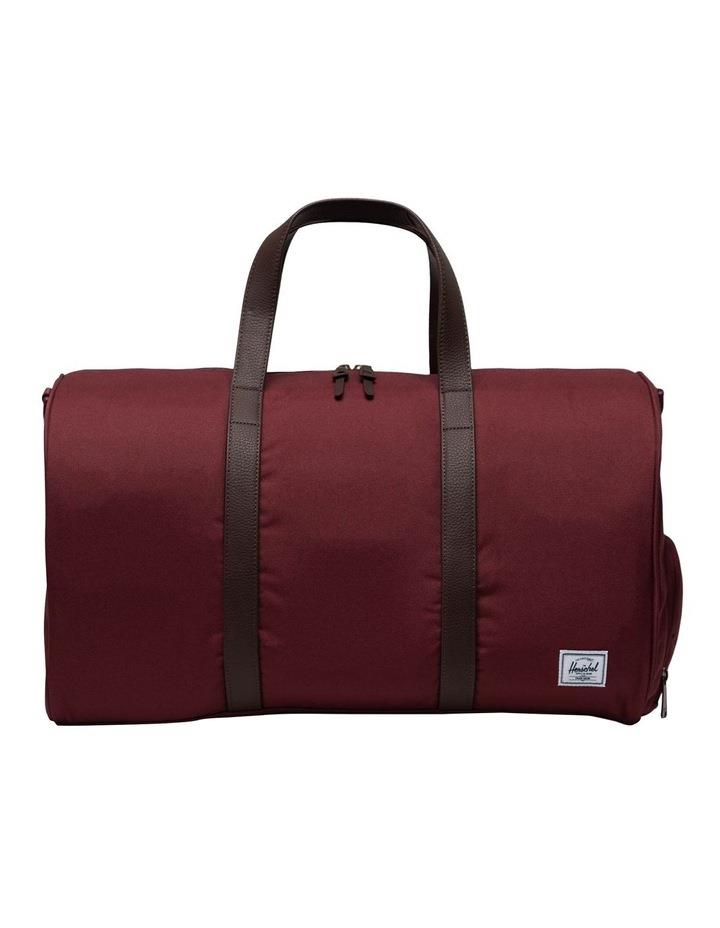 Herschel Novel Duffle Bag 43L in Port Red One Size