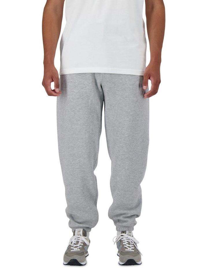 New Balance Fleece Graphic Jogger in Athletic Grey M