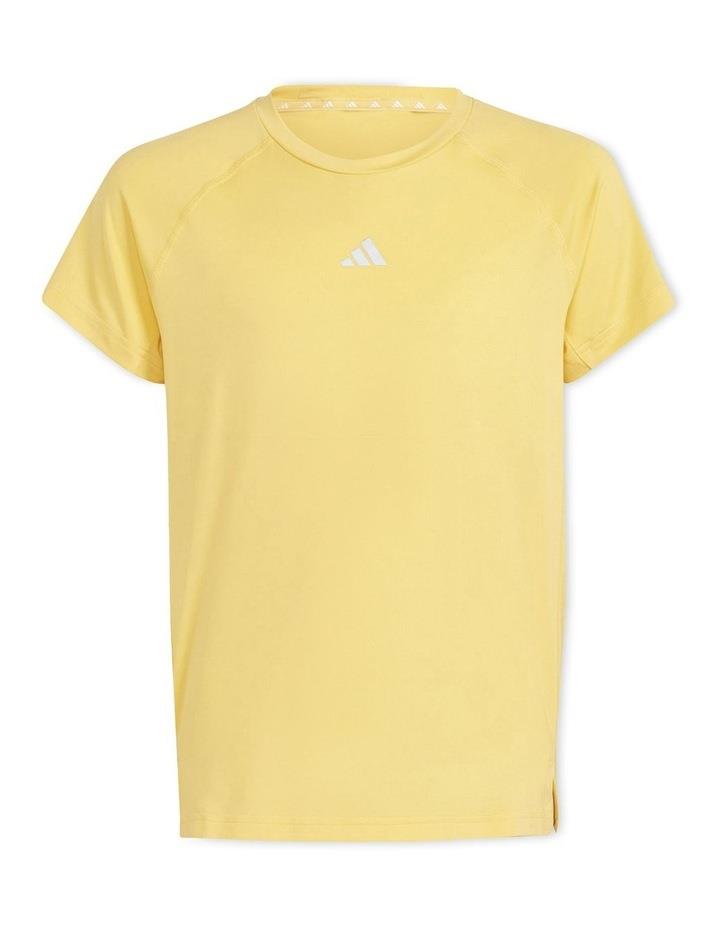 adidas T-shirt in Semi Spark/Reflectiv Yellow 7-8