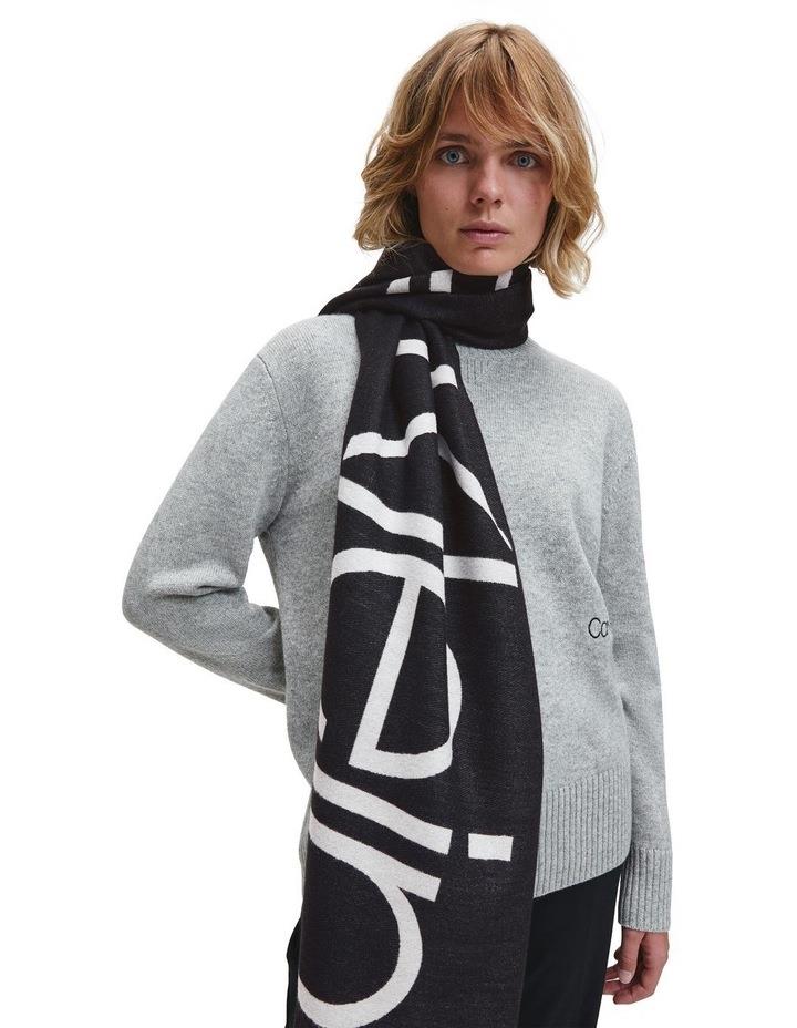 Calvin Klein Fringes Winter Scarf in Black One Size