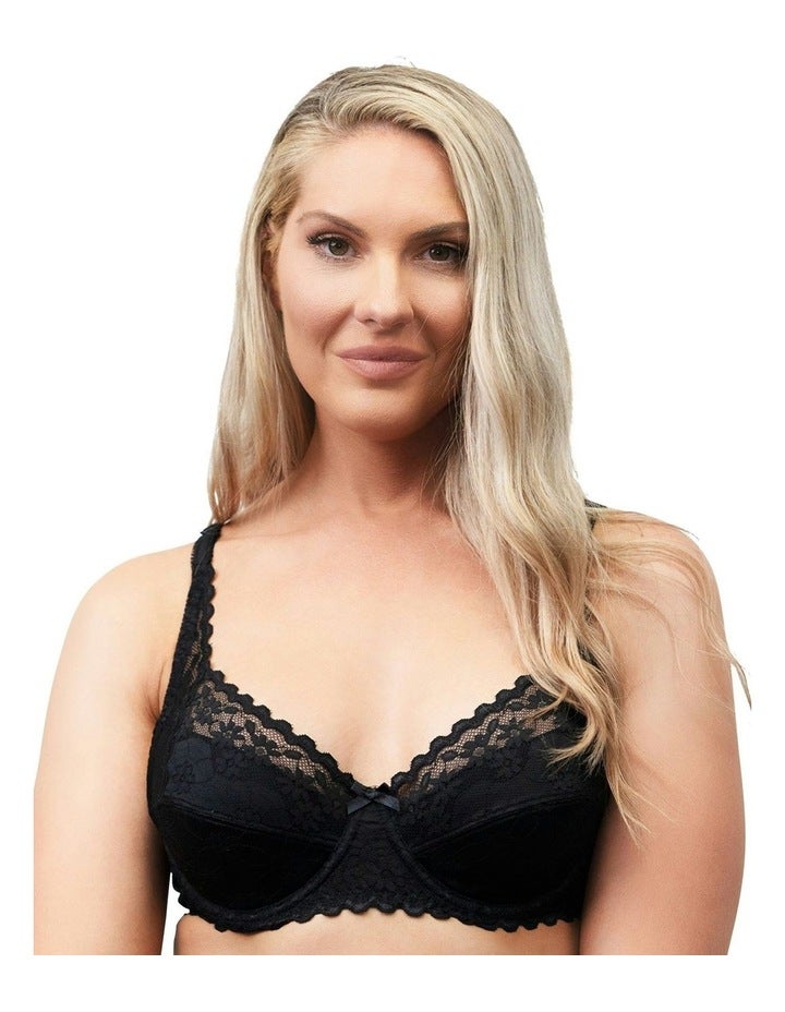 Naturana Wired Padded Scalloped Lace Bra in Black 16 A