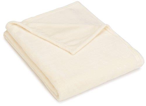 Amazon Brand - Pinzon Velvet Plush Blanket - Twin, Ivory