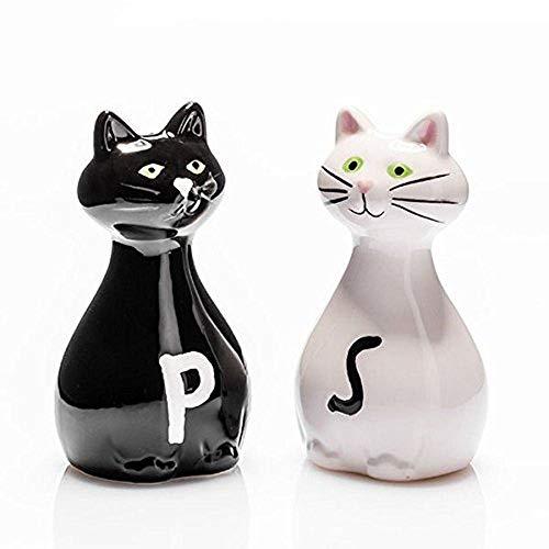 Salt and Pepper Shakers Cat