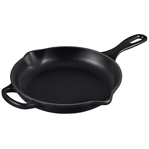Le Creuset Signature Iron Handle Skillet, 9", Licorice