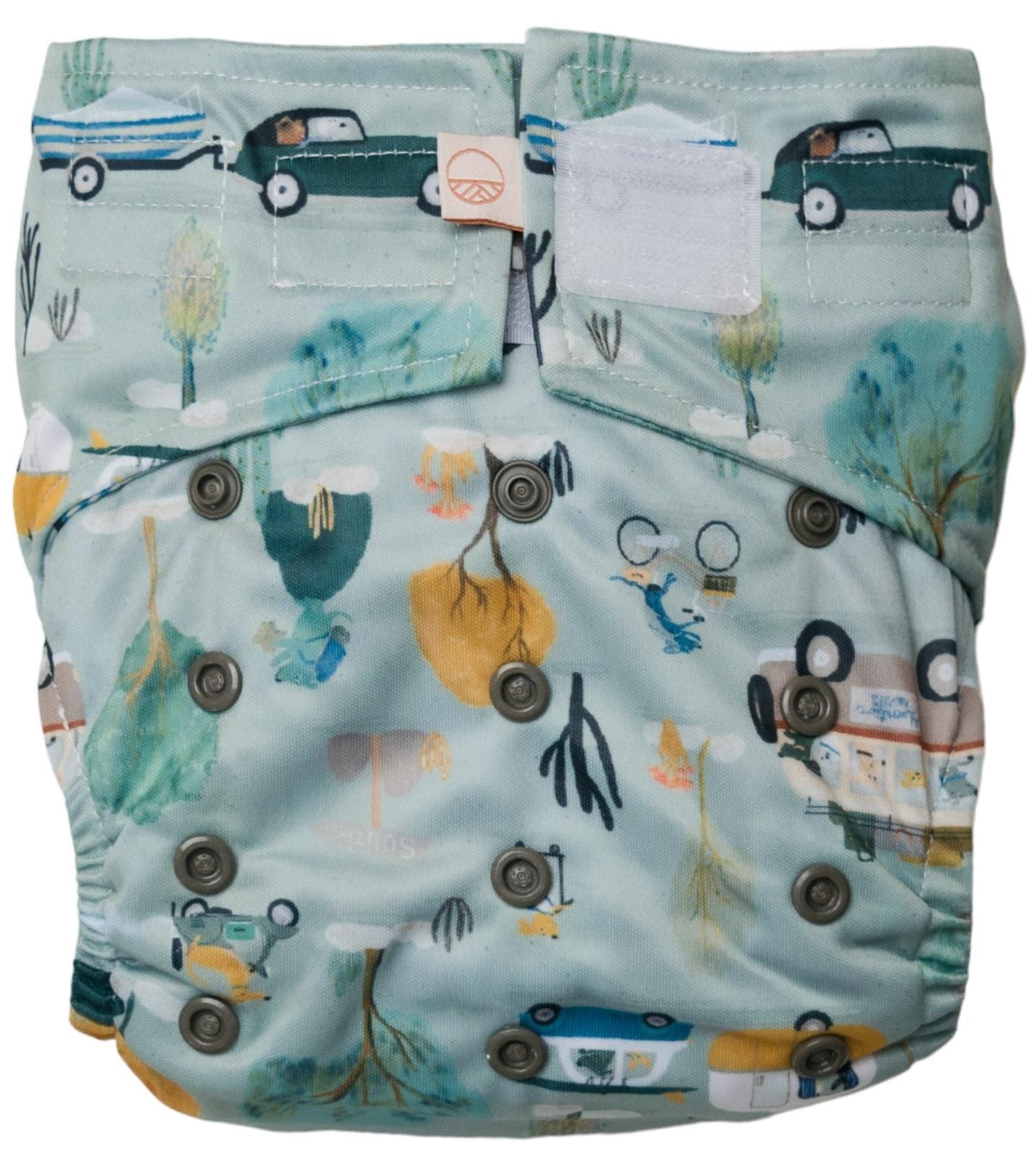 Nestling: Sassy Simple Nappy Cover - Dogs on Holiday