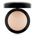 MAC Mineralize Skinfinish Light Plus Face Powder for Women, 0.35 Ounce