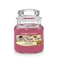 Yankee Candle Scented Candle, Merry Berry Small Jar Candle, Burn Time: Up to 30 Hours