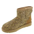 UGG Women's Classic Mini Speckles Fashion Boot, Chestnut, 7