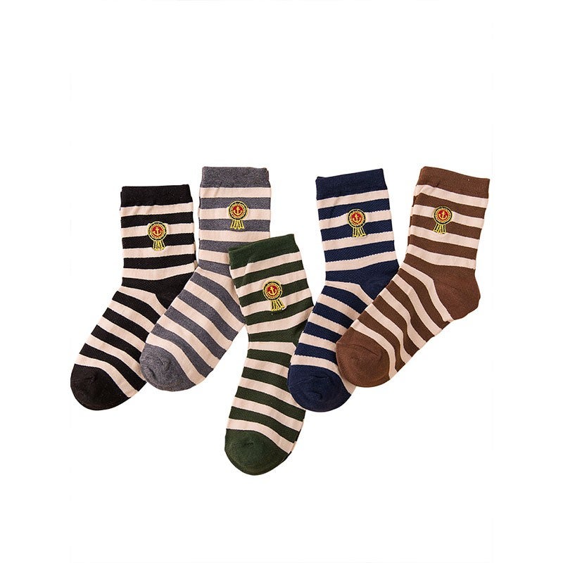 Ladies Autumn and Winter new female socks mid-calf length socks.
