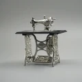 Vintage Metal Sewing Machine Table Furniture 1: 12 Dollhouse Miniature Decor Toy