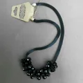 Round crystal short necklace - Black