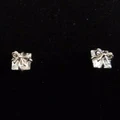 Korean gift box diamond stud earring (ESN390-001)