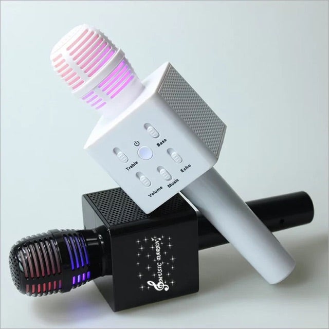 NEW 2018 Q7 LED COLOURFUL LIGHT KARAOKE MICROPHONE SPEAKER