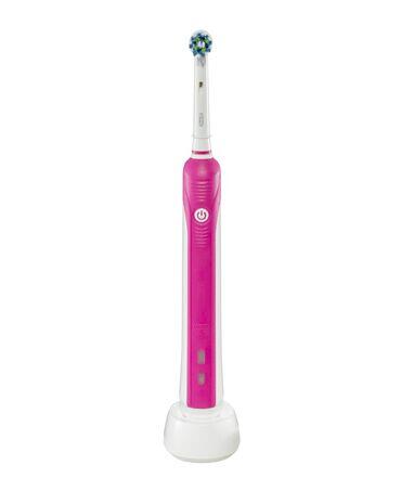 Oral-B Pro 500 Electric Toothbrush - Pink